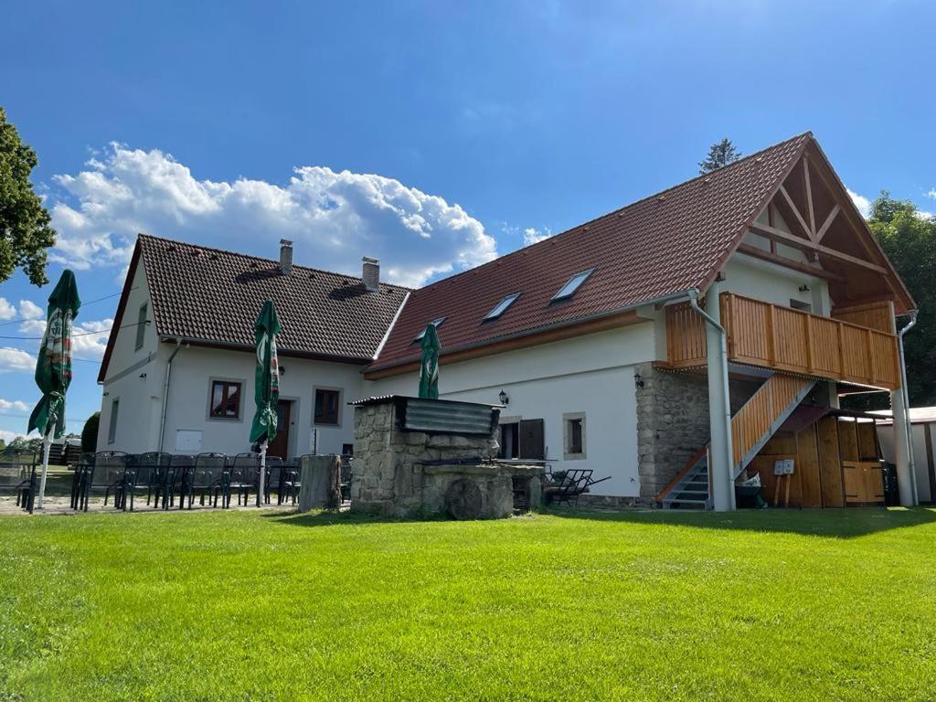 U Rybnika Smrcna Hotel Nová Bystřice Exterior foto